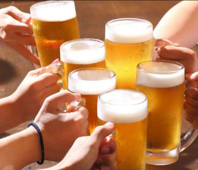 Vrijdagmiddagborrel bier drinken